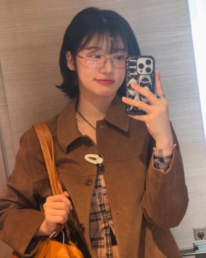 Kim Si-yoon Instagram - 