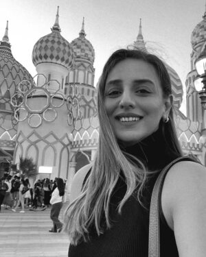 Kinza Razzak Instagram - Global Village 🎈