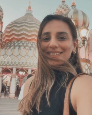 Kinza Razzak Instagram - Global Village 🎈