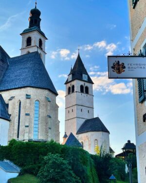 Kinza Razzak Instagram - Streets and stories 😍🌱🌸

..
…
…..
……
#insta #travel #austria