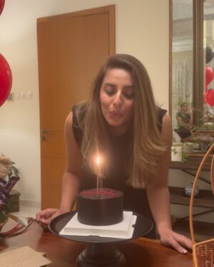 Kinza Razzak Instagram - Message of gratitude for each one of you for your time, words, actions and gestures, that filled my heart with utmost joy and contentment.
I’m blessed to have such amazing people in my life. 🧿
Thank you for gracing my day with happiness and making me feel truly special.♥️
Love , love and just some more love🫶🏼🫶🏼🫶🏼