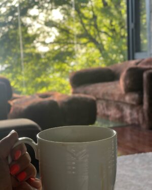 Kinza Razzak Instagram - Reflect
Recharge
Reset

🤍

#sunday #sundayvibes