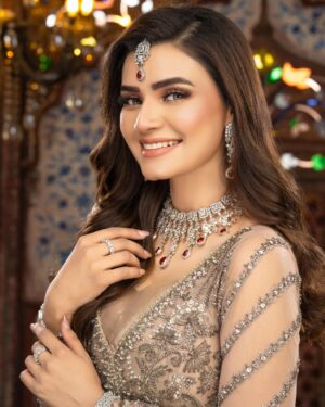 Kiran Haq Instagram - Look as exquisite as our beautiful Kiran Haq on your special day. 

Book your bridal makeover appointment with Skinfinity now: 0321-0907777.

Makeup & Styling: @skinfinitybykiran
Photography: @bilalsaeedphotography 
Outfit: @saniahasancouture 
Jewellery: @akjewelspk 
Coordinator: @srprmanagement 

#skinfinitybykiran #kiranhaq #bridalmakeup #makeup #makeuplooks #lahore #beautysalon