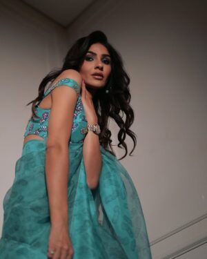 Kiran Malik Instagram - Wearing museluxe @museluxelove 

📸 @sharmeenkhanphotography 

#kiranmalik #saree #museluxelove #event #fashion #dubai #ootd