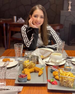 Komal Aziz Khan Instagram - And we eat some more. If you are in Nathia Gali, definitely check out @the.grey.pk for some delicious non desi food.