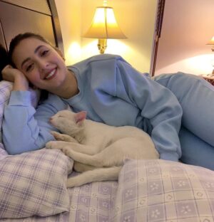 Komal Aziz Khan Instagram - Snuggles