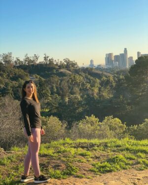 Komal Aziz Khan Instagram - At my happiest in nature 🙏

Bonus points if you can guess what’s in my pockets.