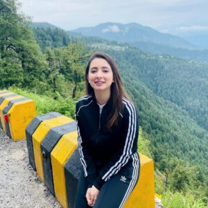 Komal Aziz Khan Instagram - 🐣