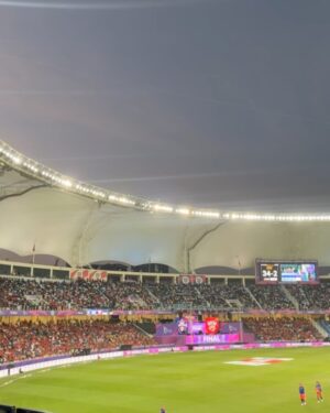 Komal Meer Instagram - Great fun at the @ilt20official epic finale!
@dubaistadium