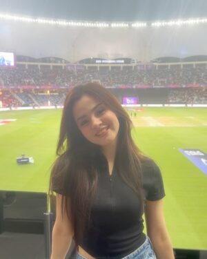 Komal Meer Instagram - Great fun at the @ilt20official epic finale!
@dubaistadium