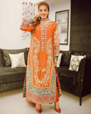 Komal Meer Instagram - Eid Mubarak lovess! 🕊 

Mera Pasandeeda Jora by Asim Jofa!
@asimjofa @iamasimjofa
#AsimJofa #IWearAsimJofa #MeraPasandeedaJora #EidEdit #EidDay #Eid #Celebration #embroideredcollection #EidWear #EidOutfit #EidSpecial #EidOutfitInspo #EidMubarak #outfitoftheday #eidulfitar 

Picture credits : @theweddingbridge 🌸