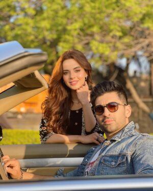 Komal Meer Instagram - Team Raniya or Team Maheer? 💁🏻‍♀️💁🏻‍♂️

Teray Anay Sey🕊

Tonighttt at 9PM 
@harpalgeotv 
#Terayanaysey 

Wardrobe by @tasneemsadafofficial💕