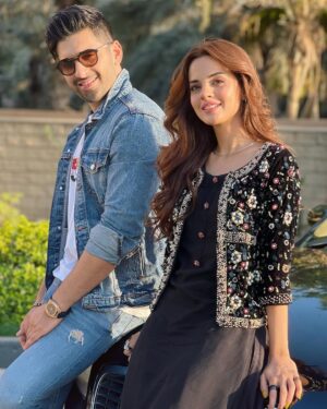 Komal Meer Instagram - Team Raniya or Team Maheer? 💁🏻‍♀️💁🏻‍♂️

Teray Anay Sey🕊

Tonighttt at 9PM 
@harpalgeotv 
#Terayanaysey 

Wardrobe by @tasneemsadafofficial💕