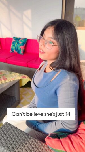Komal Rizvi Instagram - Presenting to the world our little Rizvi marvel, Natalya Rizvi! #singer #songwriter #NatalyaRizvi 
.
.
.
#explore #explorepage #foryou #singer #musician #thousandyears #cover #vocalist #babygirl #pakistan #sunday #karachi #lahore #losangeles #mumbai