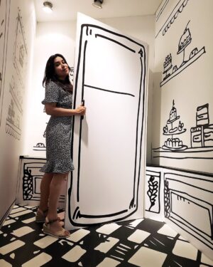 Komal Rizvi Instagram - Knock knock 😁