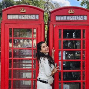 Komal Rizvi Instagram - Where am I ?