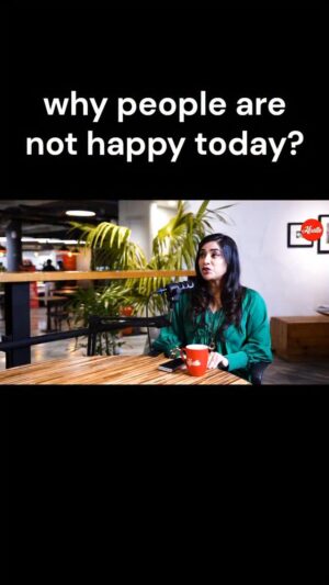 Komal Rizvi Instagram - Komal Rizvi on the Hustle Podcast 🤩 Sharing her journey from acting career and forming @trulykomalofficial as an entrepreneur!

@komalrizviofficial & @maham.khalid22 

#hustle #podcast