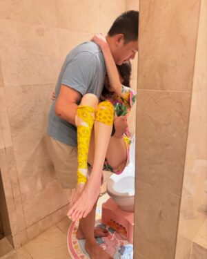 Kris Aquino Instagram - During this time of uncertainty, i am ready to share MY PAINFUL TRUTH.
Time has passed: DR. M did not love me. He chose to leave when my autoimmune conditions were multiplying. In my defense the MD received the correct professional fees- even when we were a couple. Alvin is calculating if he is still owed more.

i edited because there are 2 children whom i LOVE; they will remain in my heart. BIMB is my source of strength, while M and M made me smile, laugh, and value life’s simple pleasures. 

i know because of this post i won’t see the 2 of you grow up- please remember mama kris fulfilled her promises: Alvin brought your new iPads last night. (thank you @powermaccenter for efficient delivery)… i did bring you to school. We shared cotton candy, strawberry milk, and milk chocolate.

“INIWAN KITA, masikip ang paligid”- my prayer now is that we leave others out of our failure. I did cling & asked for too much because YOU RESTORED MY HOPE, WHEN IN YOUR ARMS I DID FEEL SAFE. i don’t regret loving you completely. Sanay akong mabigo.

Last night my rheumatologist tried ultrasound assisted targeted steroid shots on my knees…. My body reacted the same way it did 34 months ago after my steroid challenge. Bimb is now doing MMA training& i weigh less than 80 lbs, only 36 kilos. I can’t walk, each step is agony. The excruciating pain is from my knees all the way to my feet, a combination of deep bone & nerve pain (lupus arthritis, Polymyositis, and acute fibromyalgia). 

I decided to post my current reality because i want to INSPIRE. When you are unconditionally loved, when like me you are blessed with a son who will do all to lessen his mama’s physical & emotional suffering - BAWAL SUMUKO. TINITIIS ko yung matinding sakit na parte na ng bawat araw ko dahil ang pagmamahal ng anak ay walang katumbas. 

Life is difficult for all of us- but faith in God and REAL love proven by ACTION give ALL the needed willpower to persevere. Thank you God, thank you TO ALL for your continued prayers for my healing, and to MY “northern star” - Bimb for being much more than your mama deserves. I love you ATE. Thank you ate @celdasan for taking care of kuya now. #tuloyanglaban
