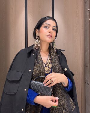 Kritika Khurana Instagram - Hair can make or break a look. Here are some of our favorite hairstyles for this wedding season to save for later. ✨