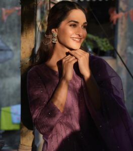 Actress Kritika Singh Yadav HD Photos and Wallpapers March 2024