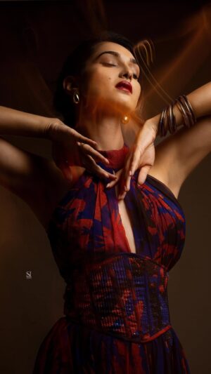 Kritika Singh Yadav Instagram - TAUBA TAUBA fever 

Mua @ssk_makeupofficial 🫶🏻

Outfit @nikitamhaisalkar