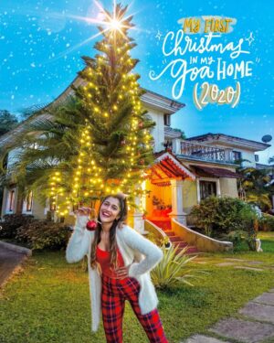 Larissa Dsa Instagram - Some beautiful Christmas moments through the years 🥹

Compliments of the season everyone ♥️

May you all feel the joy of Christmas throughout the year, and blessings of the almighty to you and your family.

-Love & Laughter,
Larissa 😘

Edited on @lightroom 
Handwritten & graphics on @procreate