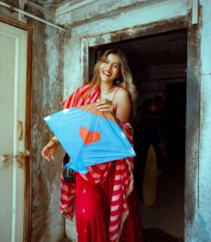 Larissa Dsa Instagram - AHMEDABAD! 🪁✨ I’m finally heading to your city tonight, and I can’t keep calm! 🌟💃

So thrilled to soak in the vibes of Uttarayan in Gujarat—the sky full of kites, the rooftops buzzing with laughter, and the contagious energy of the people of Gujaratt! 🌺🥹 ufff!

You know what… there’s something so special about starting the year with a trip in India—it feels like hitting the refresh button while staying connected to my home🇮🇳 ❤️ 

This time, I know Ahmedabad is going to make it unforgettable.

Let the kite wars begin guysss! 🎉 ill finally have the chance to scream KAI PO CHEE for real 😛 

Catch you all on the rooftops 😎🪁💥 

(#larsatravels #larsainGujarat #Gujarat #Ahemadabad #travelphotography #india)
