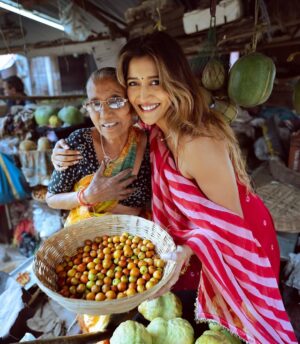 Larissa Dsa Instagram - AHMEDABAD! 🪁✨ I’m finally heading to your city tonight, and I can’t keep calm! 🌟💃

So thrilled to soak in the vibes of Uttarayan in Gujarat—the sky full of kites, the rooftops buzzing with laughter, and the contagious energy of the people of Gujaratt! 🌺🥹 ufff!

You know what… there’s something so special about starting the year with a trip in India—it feels like hitting the refresh button while staying connected to my home🇮🇳 ❤️ 

This time, I know Ahmedabad is going to make it unforgettable.

Let the kite wars begin guysss! 🎉 ill finally have the chance to scream KAI PO CHEE for real 😛 

Catch you all on the rooftops 😎🪁💥 

(#larsatravels #larsainGujarat #Gujarat #Ahemadabad #travelphotography #india)