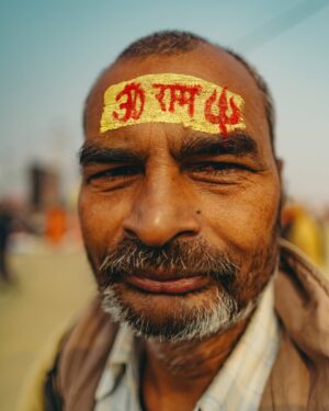 Larissa Dsa Instagram - Chapter III 🌺 – The Journey, Every Day 🌞

Travel teaches you that uncertainty and little road bumps aren’t just part of the story—they’re what make it exciting, right?!😍

Years ago, I read about the Mahakumbh—probably saw some photos and videos online—and wondered, “Why would I ever go there?” 😦

The sheer magnitude, the sea of people, the chaos… it felt overwhelming, almost unimaginable. 😩

And yet, here I am, standing amidst it all, realizing that some experiences aren’t meant to be understood from afar—they’re meant to be lived, felt, and completely surrendered to.😇

I travel to see things as they are. Of course, I want to experience the world’s great wonders—the ones on everyone’s bucket list—I LOVE THAT! 😌 But there’s something else, something deeper about watching people go about their everyday lives, and being able to speak with them, know them a little, and understand the world better. 🌍 

But I will not deny it. Sometimes, it’s inconvenient. 🥲The crowds, the exhaustion, the unpredictability of it all. 😖But more often than not, I find myself pausing, taking it all in, and thinking, “Ahhh, I didn’t know that. And now I do. Lesson learnt, and I’m glad—I get to see this through a different lens, a different perspective now.”

Travel is all about learning to change your perspective for the better. And Im so happy, I could visit the Kumbh Mela this year to witness everything firsthand. 🙏🏼 GRATITUDE ONLY!!!🙏🏼🤩🥹

Shot by @piyush_tanpure 
Edited by me on @lightroom with #larissapresets 

(#larsatravels #larsainkumbh #kumbhmela #travelrealindia #indiatravelgram )