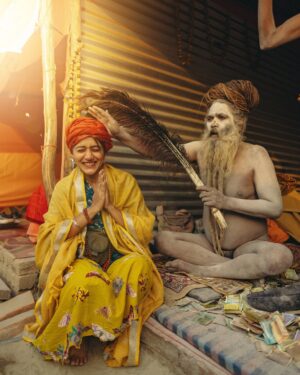 Larissa Dsa Instagram - Chapter III 🌺 – The Journey, Every Day 🌞

Travel teaches you that uncertainty and little road bumps aren’t just part of the story—they’re what make it exciting, right?!😍

Years ago, I read about the Mahakumbh—probably saw some photos and videos online—and wondered, “Why would I ever go there?” 😦

The sheer magnitude, the sea of people, the chaos… it felt overwhelming, almost unimaginable. 😩

And yet, here I am, standing amidst it all, realizing that some experiences aren’t meant to be understood from afar—they’re meant to be lived, felt, and completely surrendered to.😇

I travel to see things as they are. Of course, I want to experience the world’s great wonders—the ones on everyone’s bucket list—I LOVE THAT! 😌 But there’s something else, something deeper about watching people go about their everyday lives, and being able to speak with them, know them a little, and understand the world better. 🌍 

But I will not deny it. Sometimes, it’s inconvenient. 🥲The crowds, the exhaustion, the unpredictability of it all. 😖But more often than not, I find myself pausing, taking it all in, and thinking, “Ahhh, I didn’t know that. And now I do. Lesson learnt, and I’m glad—I get to see this through a different lens, a different perspective now.”

Travel is all about learning to change your perspective for the better. And Im so happy, I could visit the Kumbh Mela this year to witness everything firsthand. 🙏🏼 GRATITUDE ONLY!!!🙏🏼🤩🥹

Shot by @piyush_tanpure 
Edited by me on @lightroom with #larissapresets 

(#larsatravels #larsainkumbh #kumbhmela #travelrealindia #indiatravelgram )