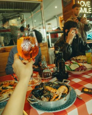 Larissa Dsa Instagram - ESPAÑA!!! 🇪🇸 You have my heart, quite literally. 🫠🥹♥️

Took a trip to Spain to experience life, friendship, and happiness in the most unexpected ways… and damn, did it deliver! Thanks to @travelwithvaya for bringing together the best kind of strangers—the ones who turn into unforgettable memories. ✨🌍

#larsatravels #larsainspain #znmd #znmdmoment #costabrava #seville #Spanish