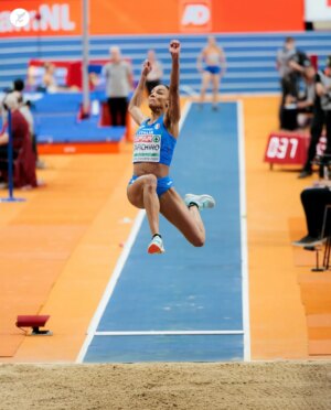 Larissa Iapichino Instagram - Like mother, like daughter ✨

Larissa Iapichino 🇮🇹 claims the European long jump title with a season-best jump of 6.94m!

She now follows in the footsteps of her mother, Fiona May, who was a European and world champion in the long jump during her career. 👏

🥈 Annik Kälin 🇨🇭 - 6.90m (NR)
🥉 Malaika Mihambo 🇩🇪 - 6.88m