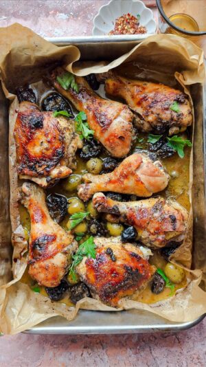 Laura Vitale Instagram - Chicken Marbella is one of the most delicious chicken recipes you can make! It’s salty, briny, little touch of sweetness and the flavors just keep going and going! Literally melts in your mouth and you’ll wanna drink that sauce with a straw I promise you that! Full recipe on my site, or you can comment RECIPE and I’ll send it directly in your DMs. If you’re watching on FB, recipe is linked in comments! 

#foodporn #recipeoftheday #recipes #food #easyrecipes #recipe #chicken #chickenrecipes