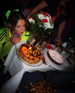 Laura Wontorra Instagram - So this is 36 🥳 Dear Family & Friends you made it a special one ❤️ @wontorriors x effzeh 🖤🧡👐