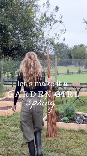 Lauren Liess Instagram - a little love for the garden girl in all of us 🌿 let’s make it a #gardengirlspring 🌿 tag ‘em