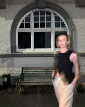 Lauren Lyle Instagram - ultimately I haven’t seen lord of the rings but it hasn’t damped the experience
anyway first few weeks filming something in my second home that I’m q excited about 🫀💀🏚️🪽