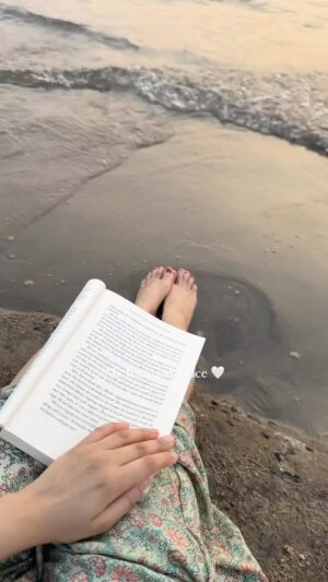Lavanya Srivastava Instagram - ……and one fine day after a long night she wakes up from her bad dreams & says hello to her old beloved self 🤍🦋

Do you feel the same at times?

#eatpraylove #goabeach #peaceofmind # tranquillity #journeywithin #readingbythesea #ghiblivibe #selflove #thefoolswhodream