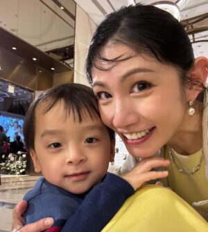Lee Chien-Na Instagram - 好多好多愛❤️❤️❤️

#happiness