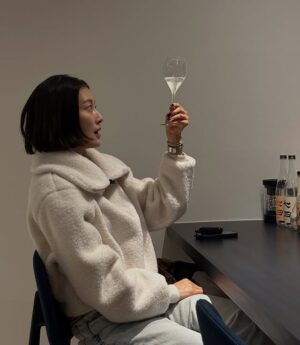 Lee Hyun-yi Instagram - 혜진선배랑 다녀온 일본 사가현여행
일분일초도 버릴 게 없었다…🥹💫
우리의 여행기는 
유튜브 #한혜진 채널에서 확인하세용😘