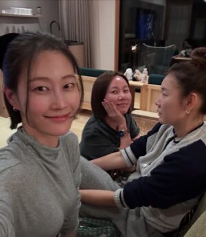 Lee Hyun-yi Instagram - 혜진선배랑 다녀온 일본 사가현여행
일분일초도 버릴 게 없었다…🥹💫
우리의 여행기는 
유튜브 #한혜진 채널에서 확인하세용😘