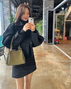 Lee Ju-bin Instagram - 짧고 굵었던 콧바람 슝슝