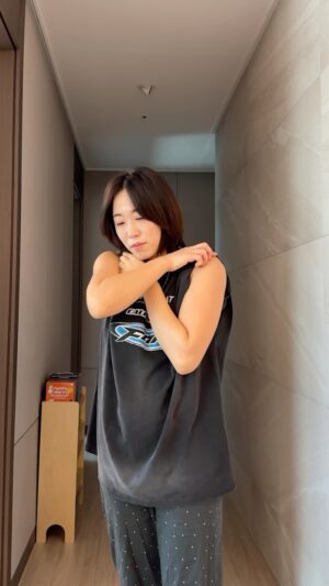 Lee Mi-do Instagram - 그러게.. 왜 아침부터 덤벼