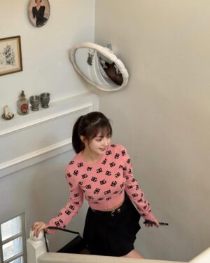 Lee Na-gyung Instagram - 🩷🖤