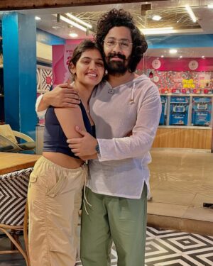 Leher Khan Instagram - A time when most friendships are meeting their expiry dates due to an inability to manufacture empathy and an increased reliability on the component called ‘ego’, it is reassuring to connect back with you @leharkhan, it’s encouraging to discover the person you are growing up into, both as an actor and human being,someone who is firmly and unapologetically resisting the comfortable and compromising, let’s keep the souls forever ‘Parched’ for knowledge and discovery.