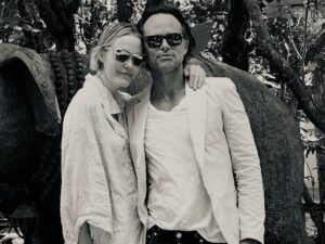 Leslie Bibb Instagram - club 🪷...
episode three, week three #bts
@thewhitelotus @streamonmax @hbo 
enjoy bbs 
🤍