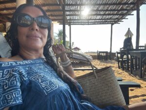 Lila Downs Instagram - Aquí llegando al divino  mar 🌊