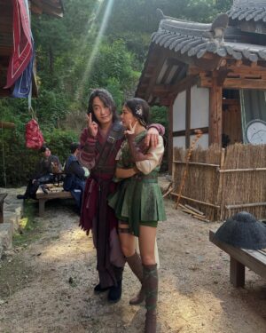 Lim Se-mi Instagram - 같ગ 흑염룡 할 ⋌˫람?ˀ

다음주 월화에 만나요 💚 

#그놈은흑염룡