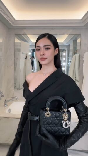 LingLing Sirilak Kwong Instagram - @dior #dioraw25