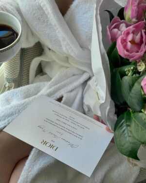 LingLing Sirilak Kwong Instagram - Bonjour Paris☕️💐 Can't wait for the show @dior 💖
 #dioraw25