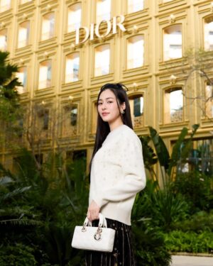 LingLing Sirilak Kwong Instagram - A day well spent at #DiorGoldHouse, filled with the newest styles and delightful treats at Café Dior. 
#DiorWinter25 @Dior